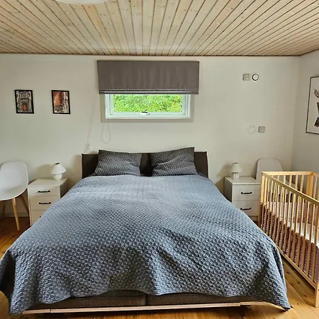 Cozy With Wilderness Bath Holiday home *