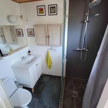 Cozy With Wilderness Bath Follenslev