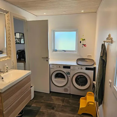 Cozy With Wilderness Bath Follenslev