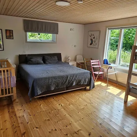 Дом отдыха Cozy With Wilderness Bath *