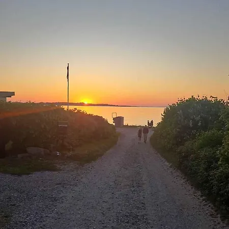 Cozy With Wilderness Bath