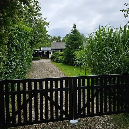 Cozy With Wilderness Bath *